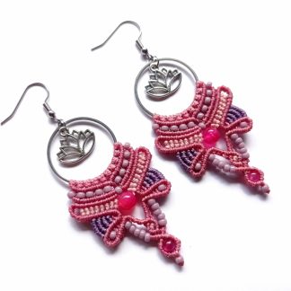 Boucles d’oreilles, micro macramé, rose et mauve, acier inoxydable